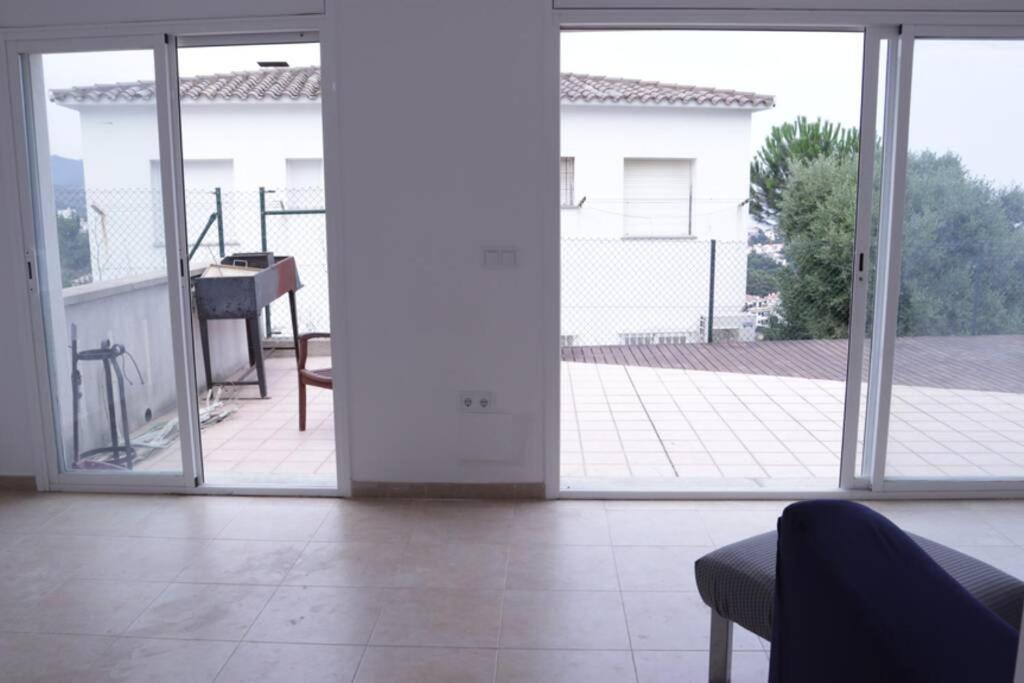 Costa Brava Apartment With Stunning Sea View Llanca Bagian luar foto
