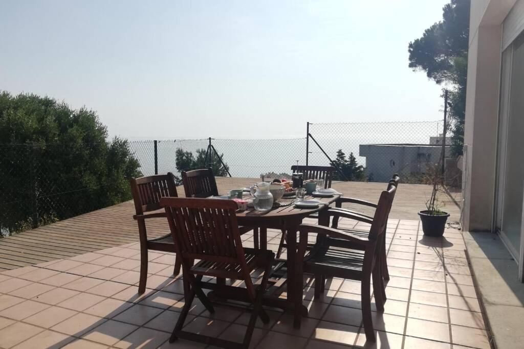 Costa Brava Apartment With Stunning Sea View Llanca Bagian luar foto